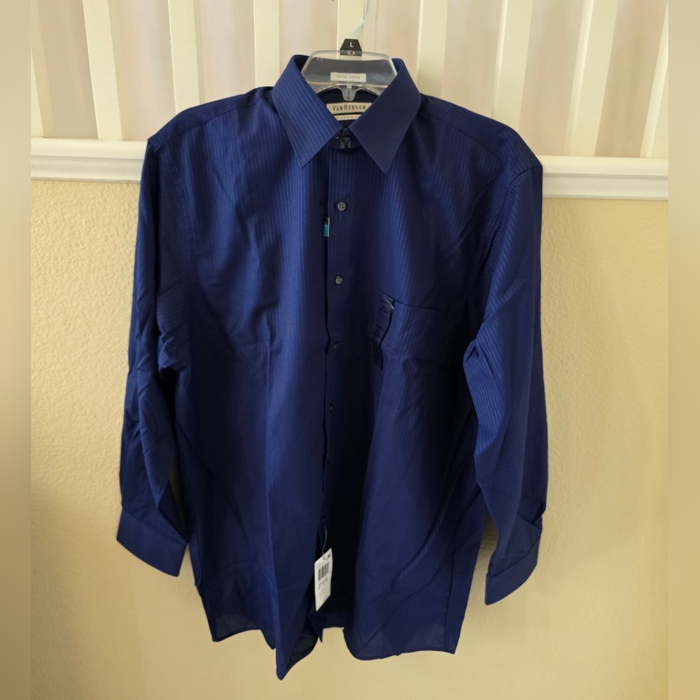 Van Heusen Men's Regular Fit Button Down Dress Shirt
